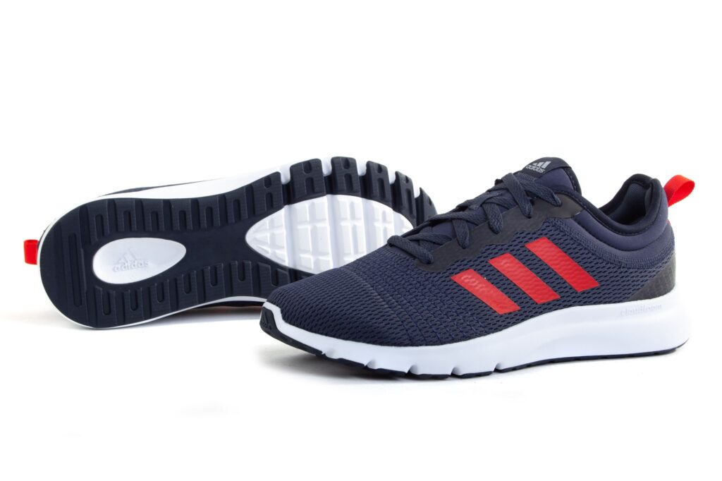 https://ks2.imper.info/jedi-img/public/adidas/buty/gz0554/2560x2560/adidas-buty-fluidup-gz0554-06b84524.jpg