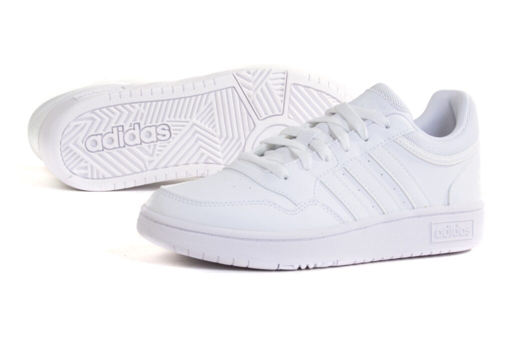 https://ks2.imper.info/jedi-img/public/adidas/buty/gw0433/2560x2560/adidas-buty-hoops-3-0-k-gw0433-54940247.jpg
