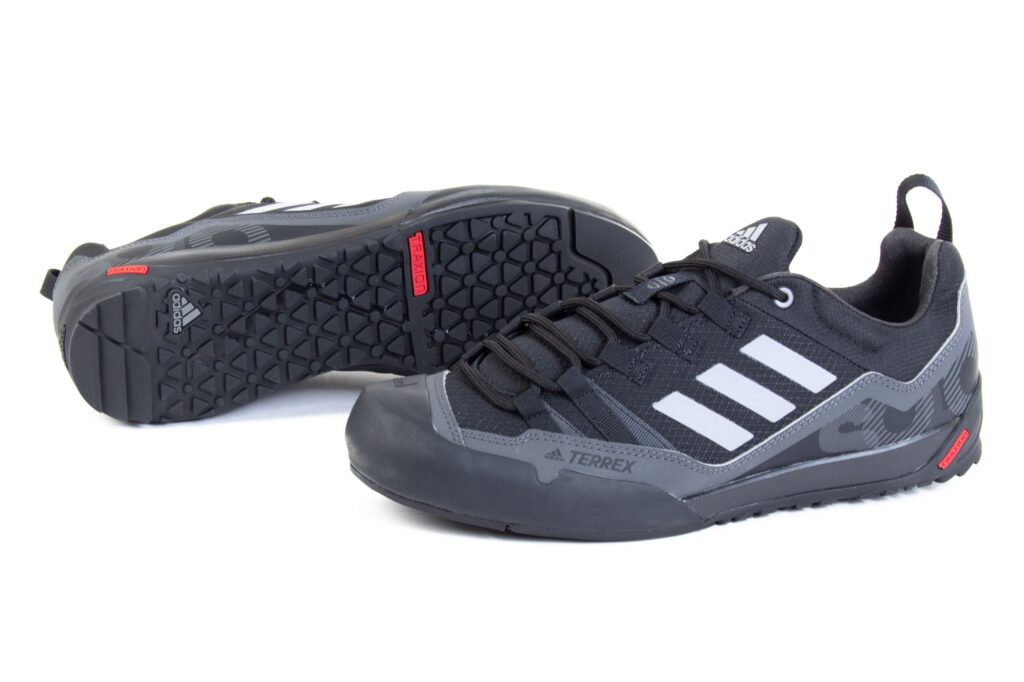 https://ks2.imper.info/jedi-img/public/adidas/buty/gz0331/2560x2560/adidas-buty-terrex-swift-solo-2-gz0331-a5b2cd3f.jpg