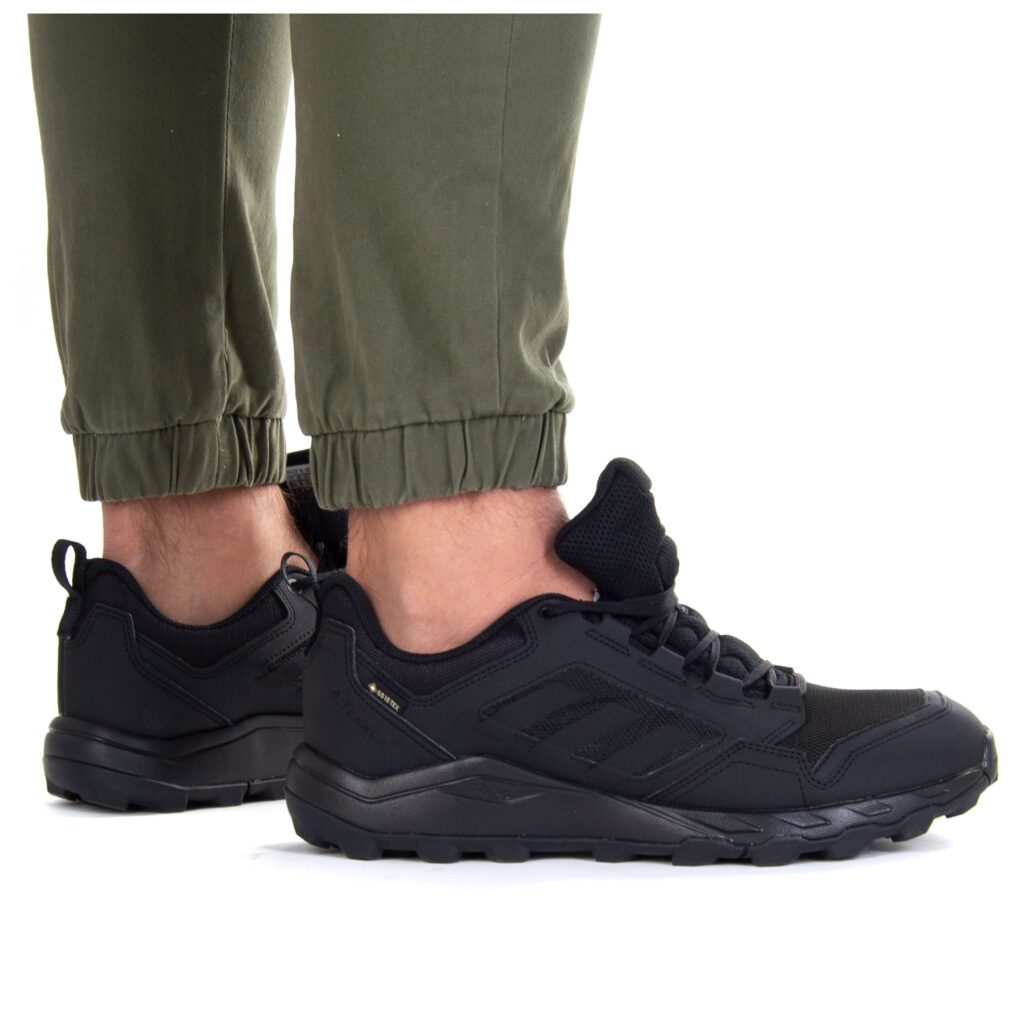 https://ks2.imper.info/jedi-img/public/adidas/buty/gz8910/2560x2560/adidas-buty-terrex-tracerocker-2-gtx-gz8910-7cc6c7ec.jpg