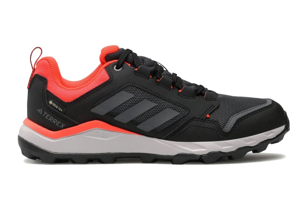 https://ks2.imper.info/jedi-img/public/adidas/buty/ie9400/2560x2560/adidas-buty-terrex-tracerocker-2-gtx-ie9400-e80ef6dd.JPG