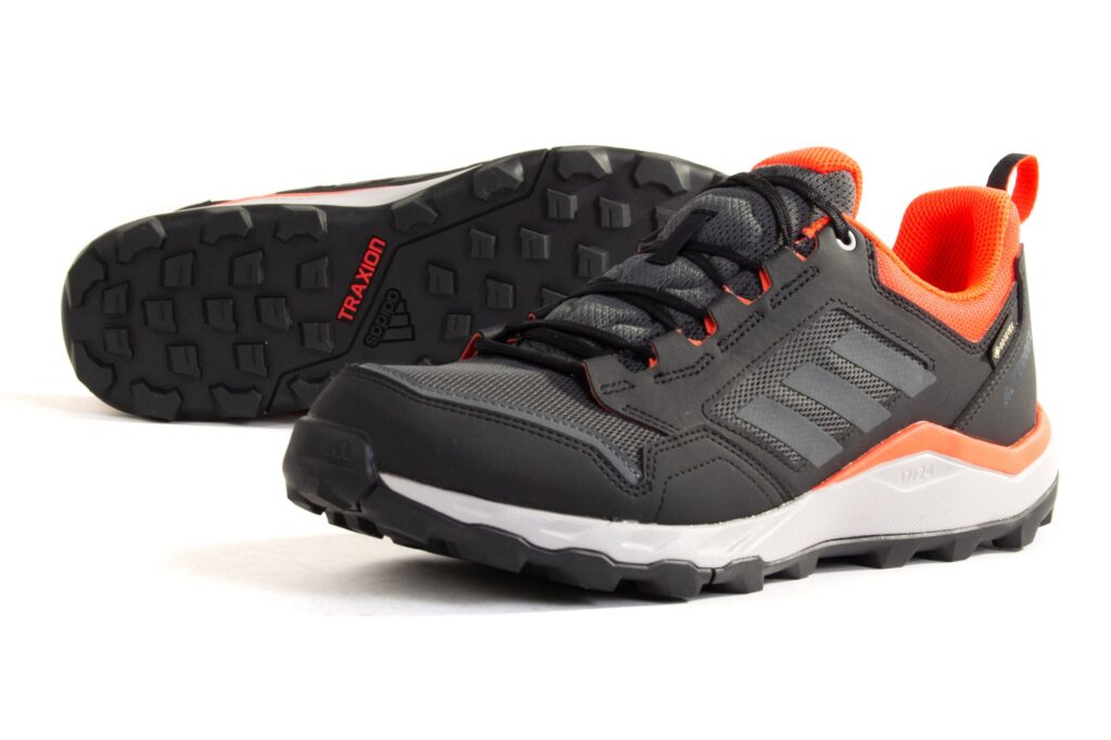 https://ks2.imper.info/jedi-img/public/adidas/buty/gz8909/2560x2560/adidas-buty-terrex-tracerrocker-2-gtx-gz8909-732c18f7.jpg