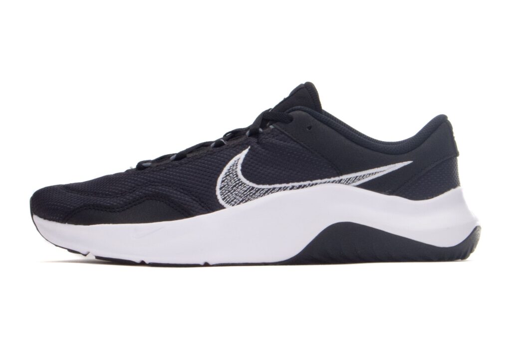 https://ks2.imper.info/jedi-img/public/nike/buty/dm1120-001/2560x2560/nike-buty-legend-essential-3-nn-dm1120-001-64feb1ed.jpg