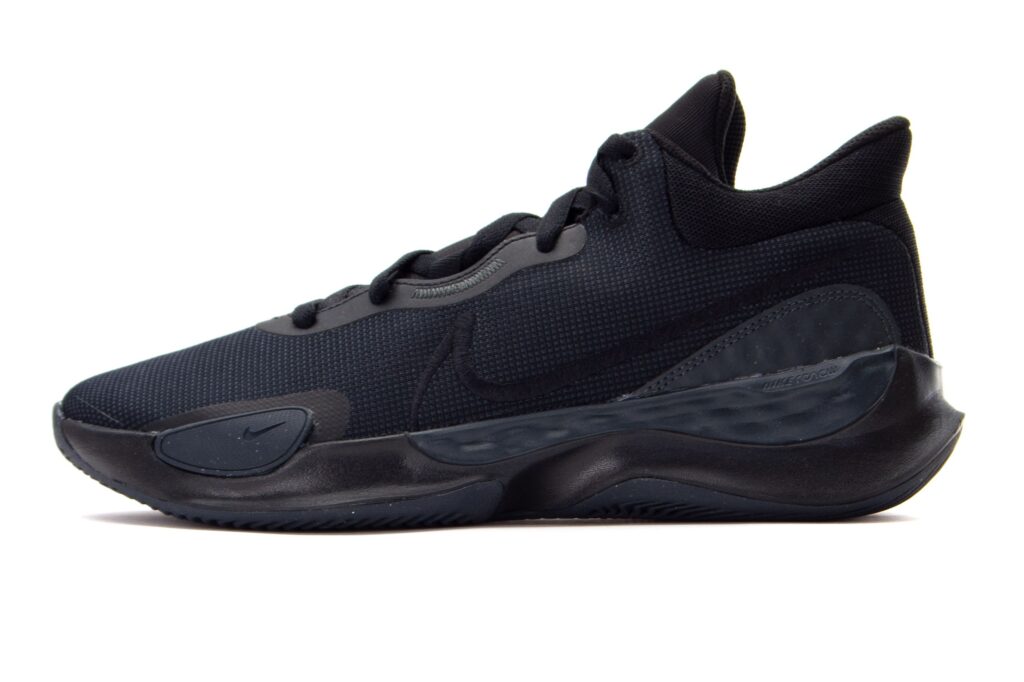 https://ks2.imper.info/jedi-img/public/nike/buty/dd9304-001/2560x2560/nike-buty-renew-elevate-iii-dd9304-001-5e68b4ac.jpg
