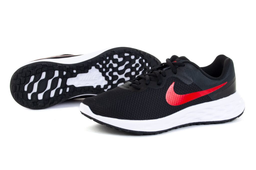 https://ks2.imper.info/jedi-img/public/nike/buty/dc3728-005/2560x2560/nike-buty-revolution-6-nn-dc3728-005-78cad21a.jpg