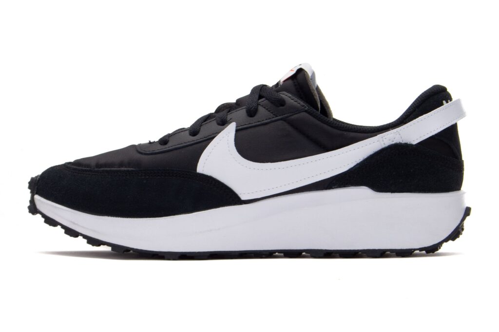 https://ks2.imper.info/jedi-img/public/nike/buty/dh9522-001/2560x2560/nike-buty-waffle-debut-dh9522-001-b89fe920.jpg