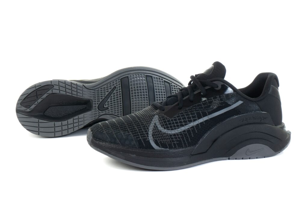 https://ks2.imper.info/jedi-img/public/nike/buty/cu7627-004/2560x2560/nike-buty-zoomx-superrep-surge-cu7627-004-e926303b.jpg