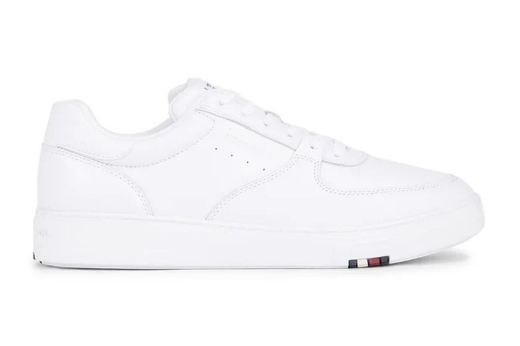 https://ks2.imper.info/jedi-img/public/tommy-hilfiger/buty/fm0fm04941-ybs/2560x2560/tommy-hilfiger-buty-modern-cup-corporate-lth-fm0fm04941-ybs-2ceb9b92.jpg
