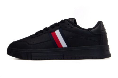 https://ks2.imper.info/jedi-img/public/tommy-hilfiger/buty/fm0fm04824-0gq/2560x2560/tommy-hilfiger-buty-supercup-leather-stripes-fm0fm04824-0gq-1f030d70.jpg