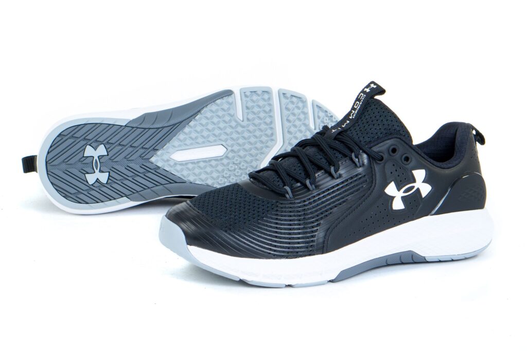 https://ks2.imper.info/jedi-img/public/under-armour/buty/3023703-001/2560x2560/under-armour-buty-charged-commit-tr-3-3023703-001-ad06e32d.jpg