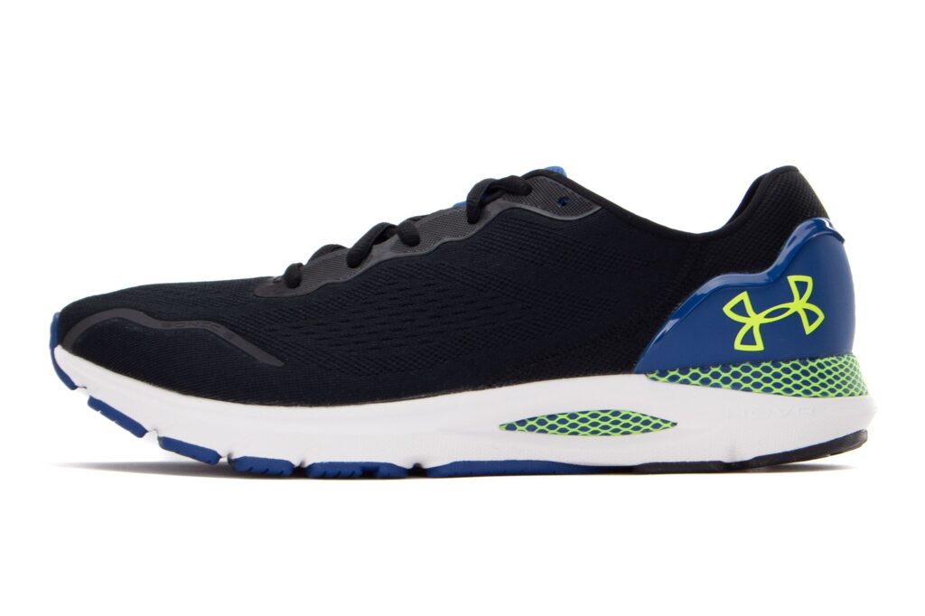 https://ks2.imper.info/jedi-img/public/under-armour/buty/3026121-002/2560x2560/under-armour-buty-hovr-sonic-6-3026121-002-7f3e4bf1.jpg