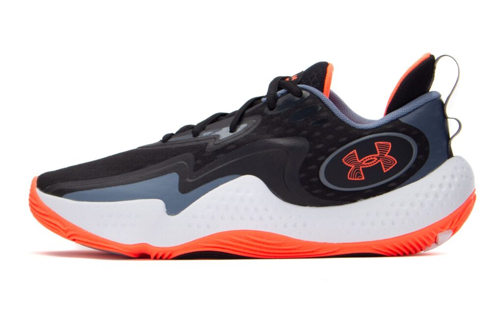 https://ks2.imper.info/jedi-img/public/under-armour/buty/3026285-001/2560x2560/under-armour-buty-spawn-5-3026285-001-adbecf7c.jpg