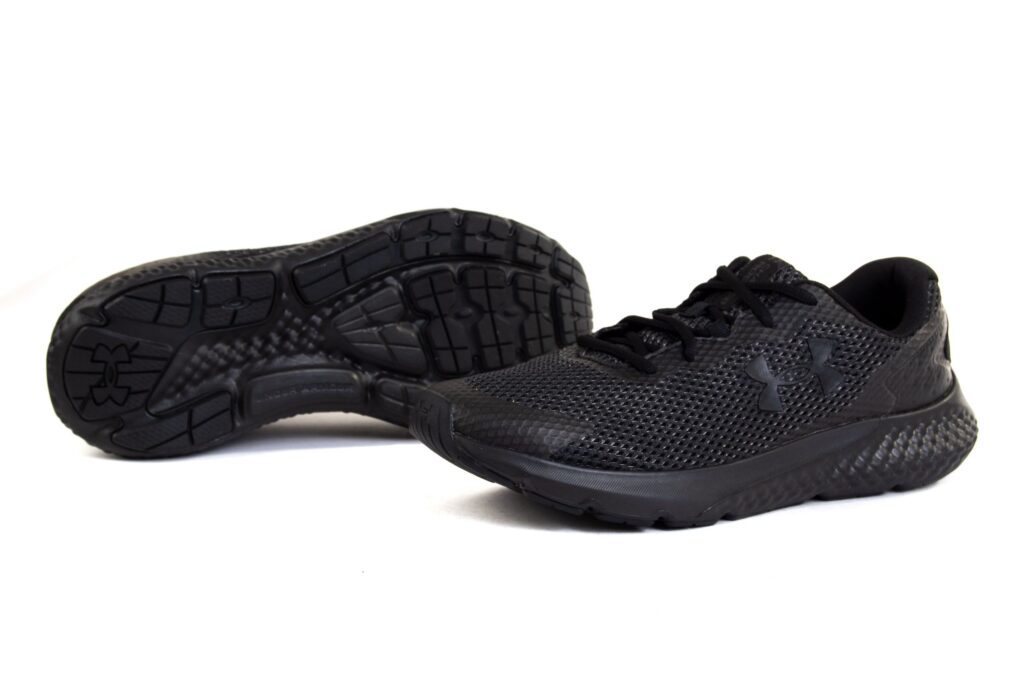 https://ks2.imper.info/jedi-img/public/under-armour/buty/3024877-003/2560x2560/under-armour-buty-ua-charged-rogue-3-3024877-003-bb93a0e4.jpg