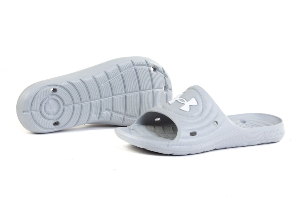 https://ks2.imper.info/jedi-img/public/under-armour/klapki/3023787-100/2560x2560/under-armour-klapki-ua-b-locker-iv-sl-3023787-100-299aa35d.jpg