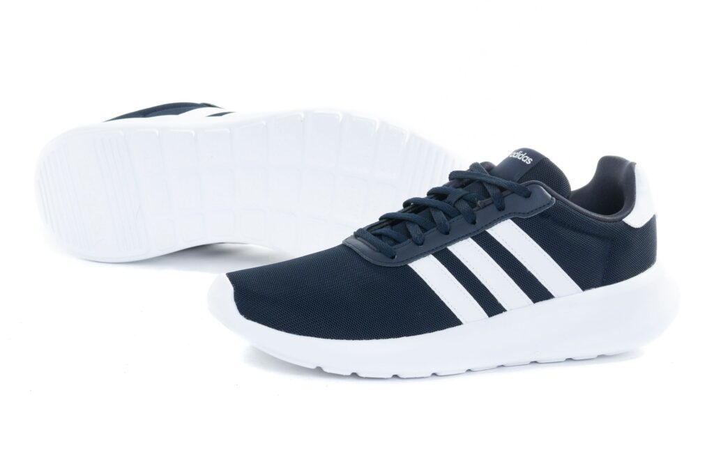 https://ks2.imper.info/jedi-img/public/adidas/buty/gy3095/2560x2560/adidas-buty-lite-racer-3-0-gy3095-d2d4924d.jpg