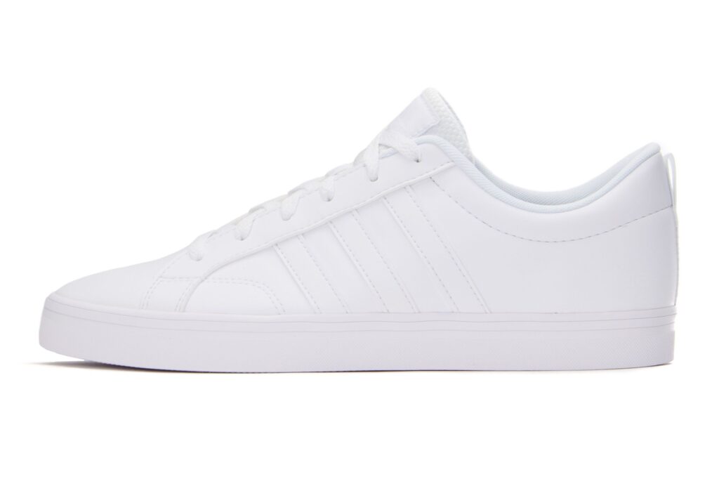 https://ks2.imper.info/jedi-img/public/adidas/buty/hp6012/2560x2560/adidas-buty-vs-pace-2-0-hp6012-d5ae9dd6.jpg