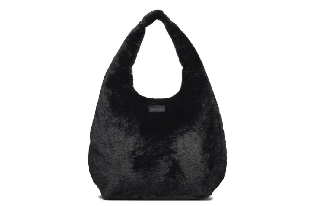 https://ks2.imper.info/jedi-img/public/puma/torba/07987101/2560x2560/puma-torba-core-large-fobo-07987101-bfe06876.jpg