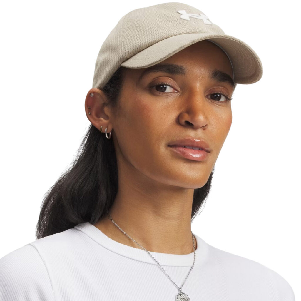 Czapka z daszkiem damska Under Armour Blitzing Adj OSFM beżowa 1376705 299