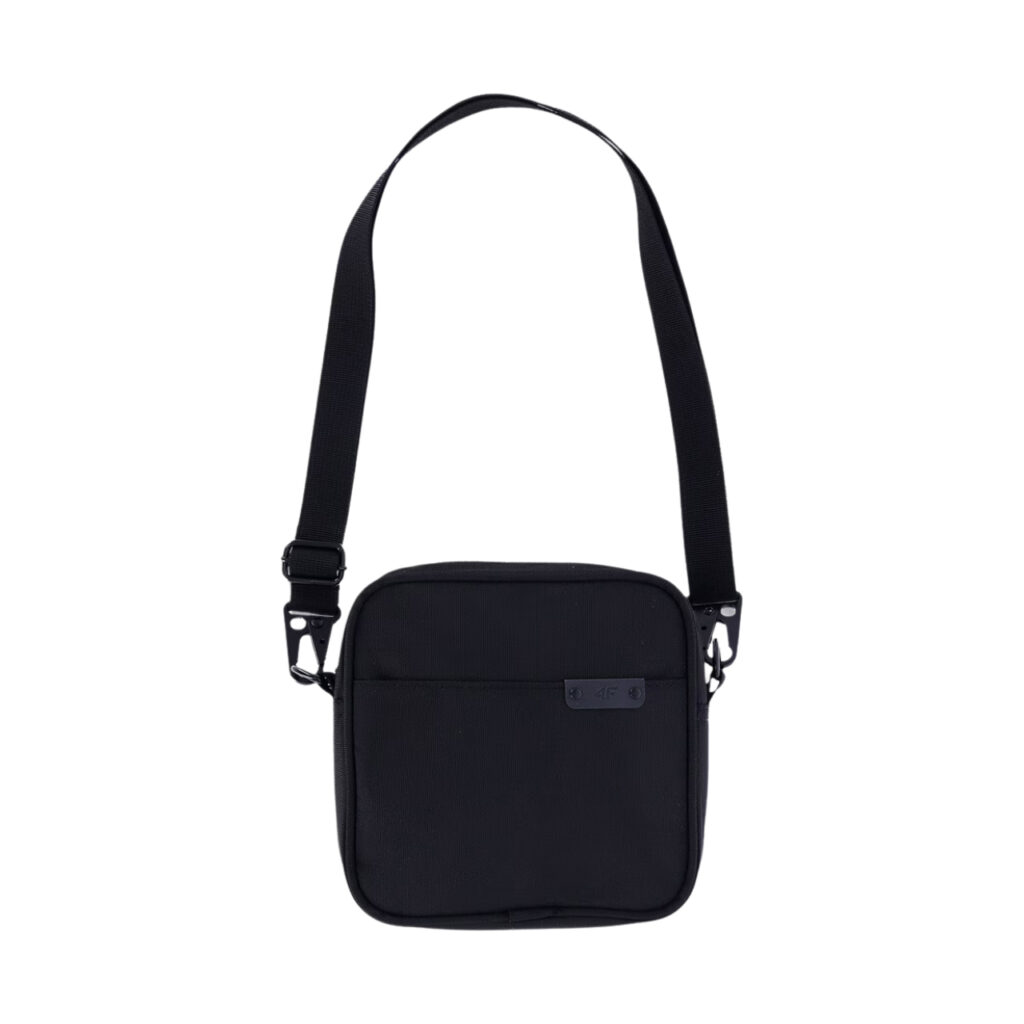 Torebka 4F U077 głęboka czerń 4FWSS25APOUU077 20S