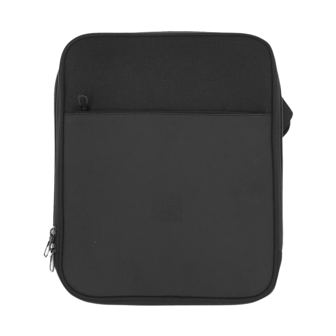 Torbebka 4F U075 głęboka czerń 4FWSS25APOUU075 20S